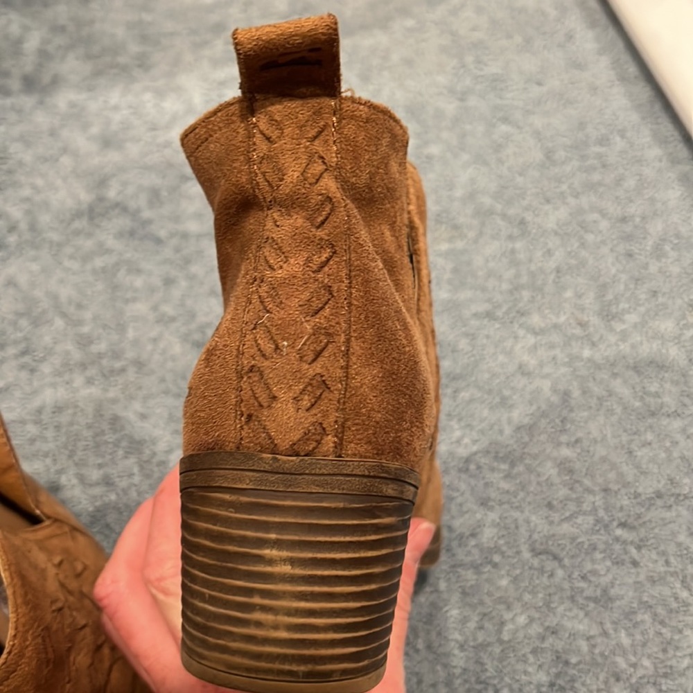 Booties - Picture 5 of 7